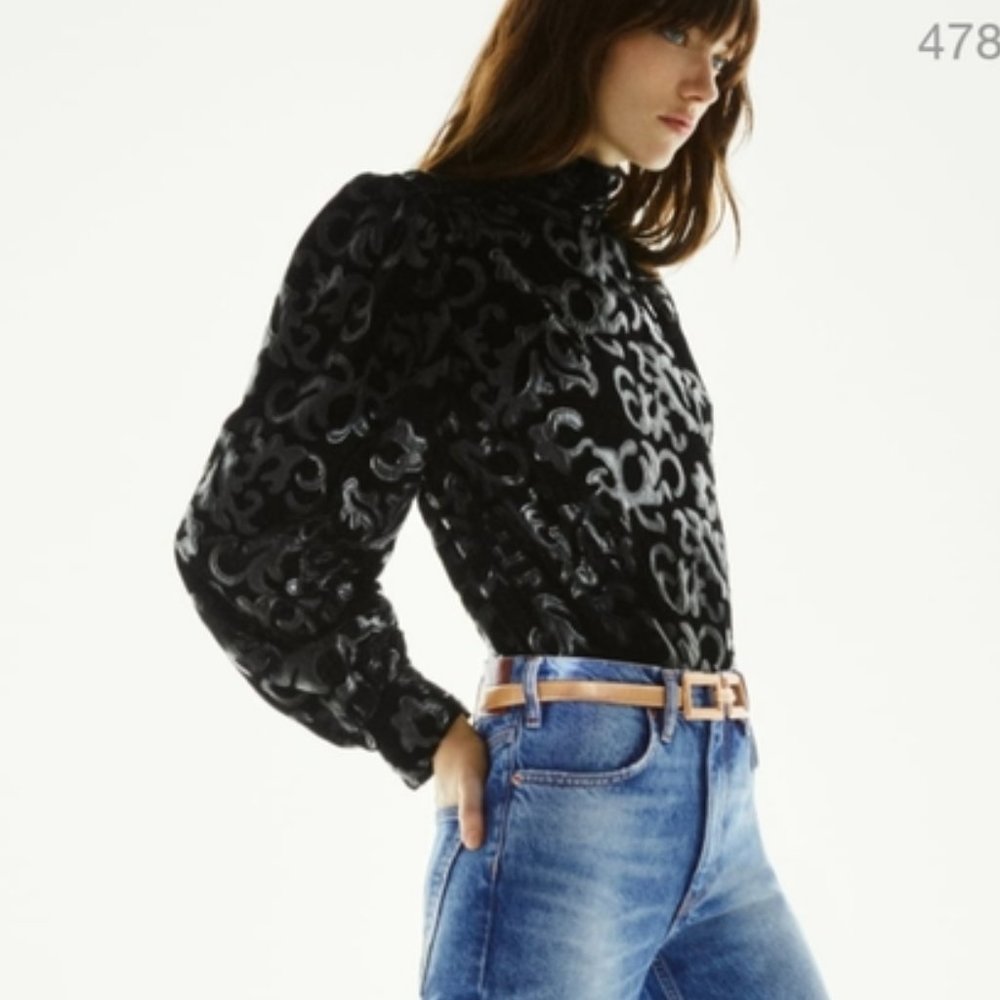 Zara black velvet top